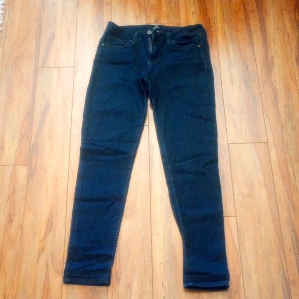 Just Black Dark Wash Skinny Jeans.